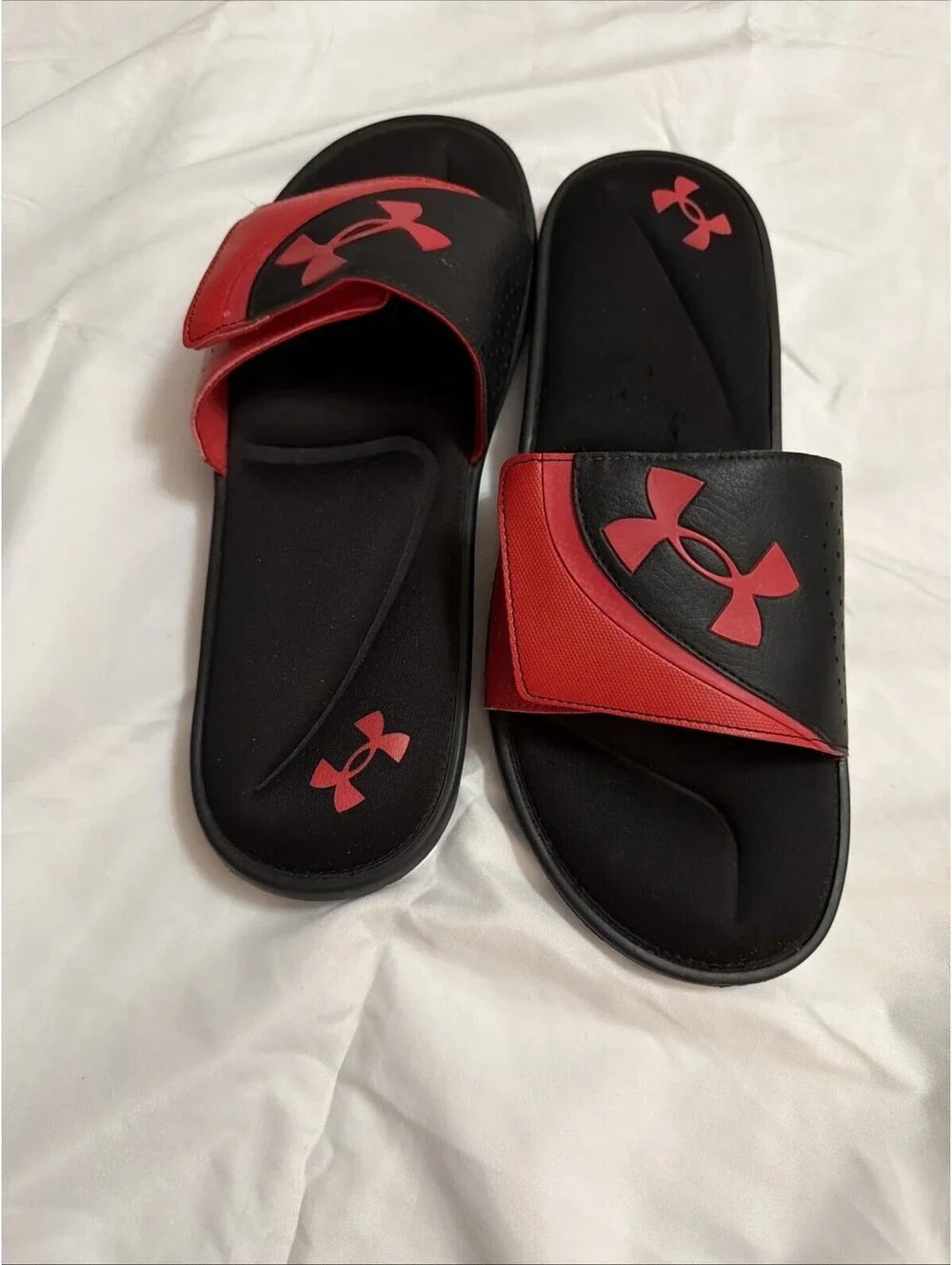 Under Armour Black Red Slides Sandals Mens sz 15 Shoes Adjustable Soft